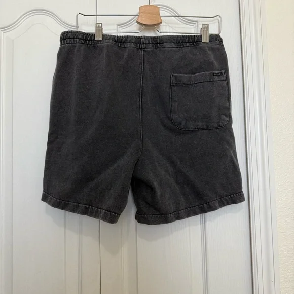 PacSun Men's Black Casual Shorts - Picture 5 of 8